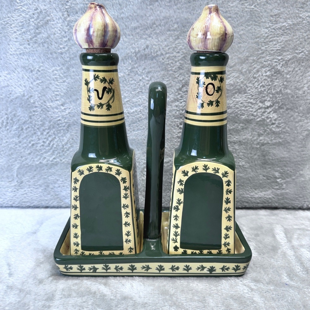 Enesco Carol Rowan Ceramic Oil and Vinegar Cruet Set with Tray Garlic‎ Stoppers